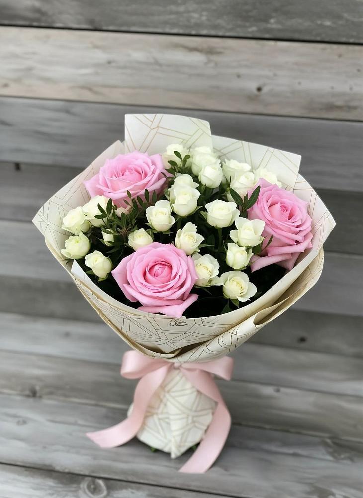 Букет цветов из: Розы в Большовской