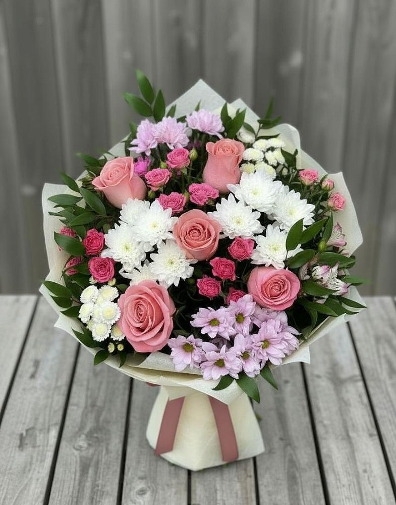 Букет цветов из: Альстромерии, Гвоздики, Розы и Хризантемы в Большовской
