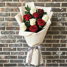 Букет цветов из:  Розы в Большовской
