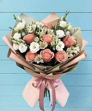 Букет цветов из:  Розы, Альстромерии и Лизиантусы в Большовской