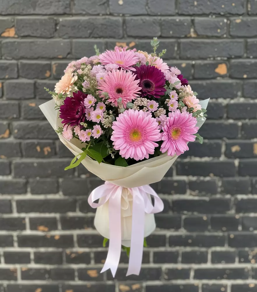 Букет цветов из: Герберы и Хризантемы в Большовской