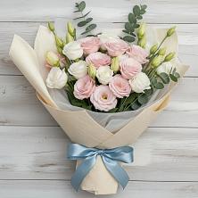 Букет цветов из:  Лизиантусы в Большовской