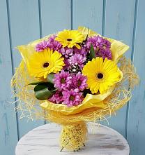 Букет цветов из:  Хризантемы и Герберы в Большовской