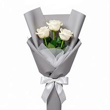 Букет 3 белые розы в Большовской