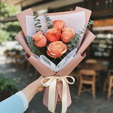 Букет цветов из:  Розы в Большовской