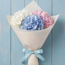 Букет цветов из:  Гортензия в Большовской