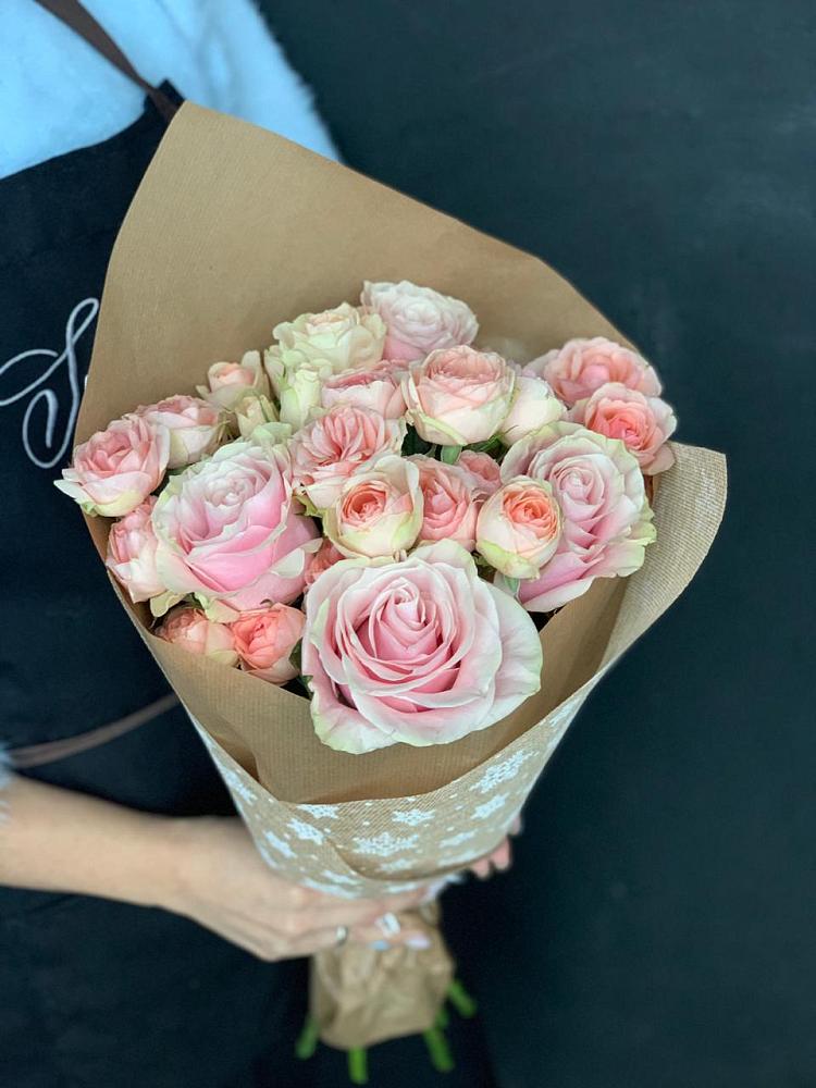 Букет цветов из: Хризантемы и Розы в Большовской