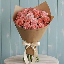 Букет цветов из:  Розы в Большовской