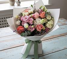 Букет цветов из:  Розы, Лизиантусы и Гвоздики #REPLACE_PRED# Большовской