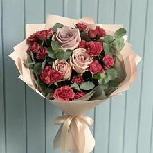 Букет цветов из:  Гвоздики и Розы в Большовской