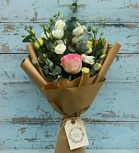 Букет цветов из:  Розы и Лизиантусы в Большовской