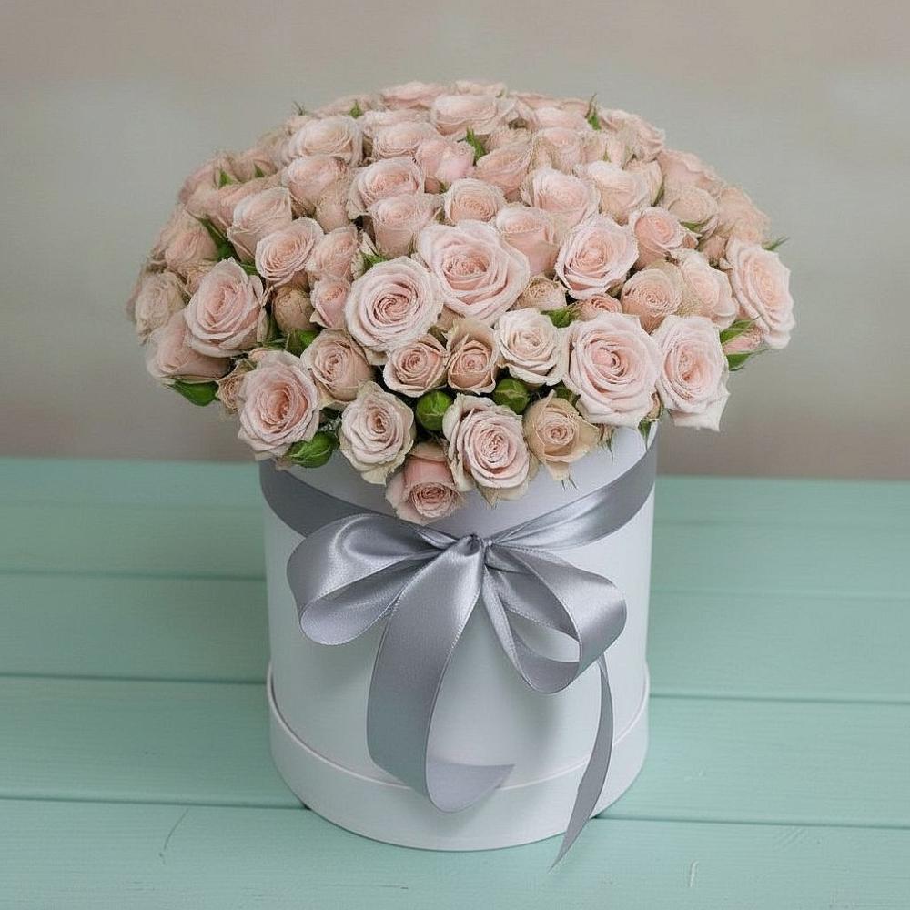 Цветочная композиция из Розы в шляпной коробке в Большовской